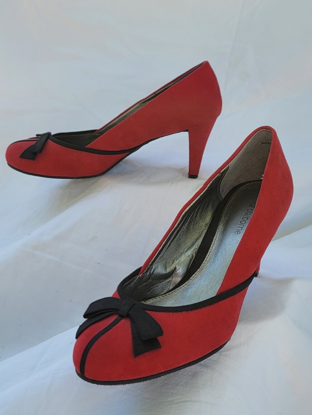 Liz Claiborne Vintage Cherry Red Heels with Black Bow Sz 8